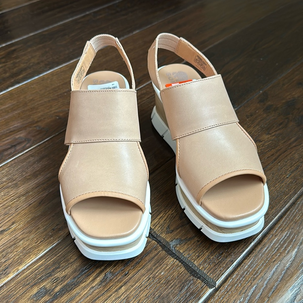 Sorel Beige Platform Wedge Sandals